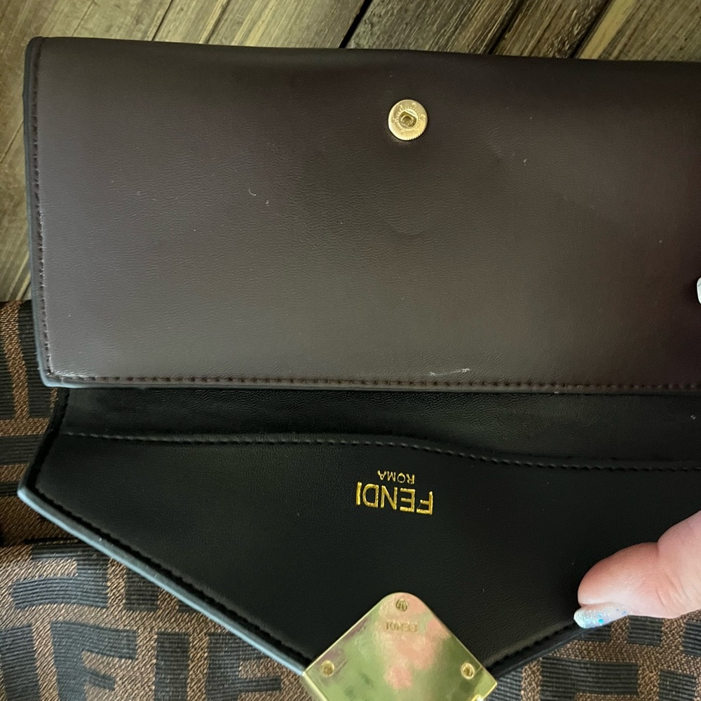 Fendi Two piece bundle wallet and bag and they are GORGEOUSSSS - Picture 6 of 16